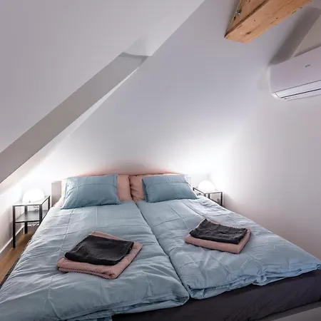 Frydlant Apartments Apartmán *